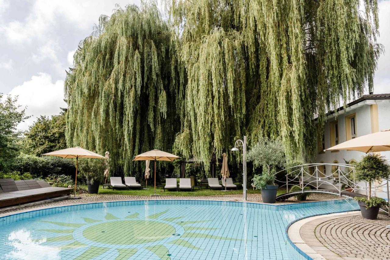 Hotel Antoniushof Ruhstorf an der Rott エクステリア 写真