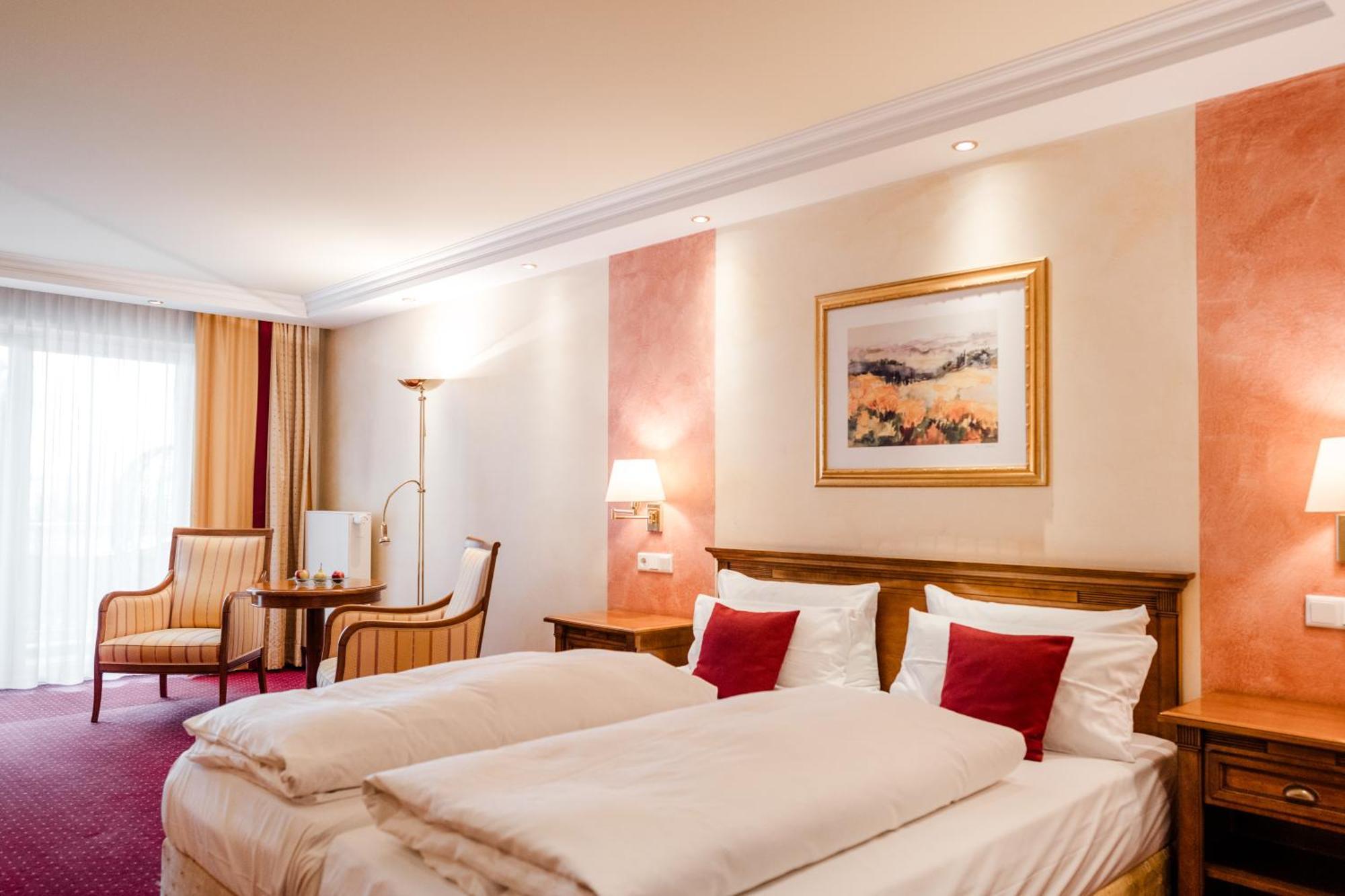 Hotel Antoniushof Ruhstorf an der Rott エクステリア 写真