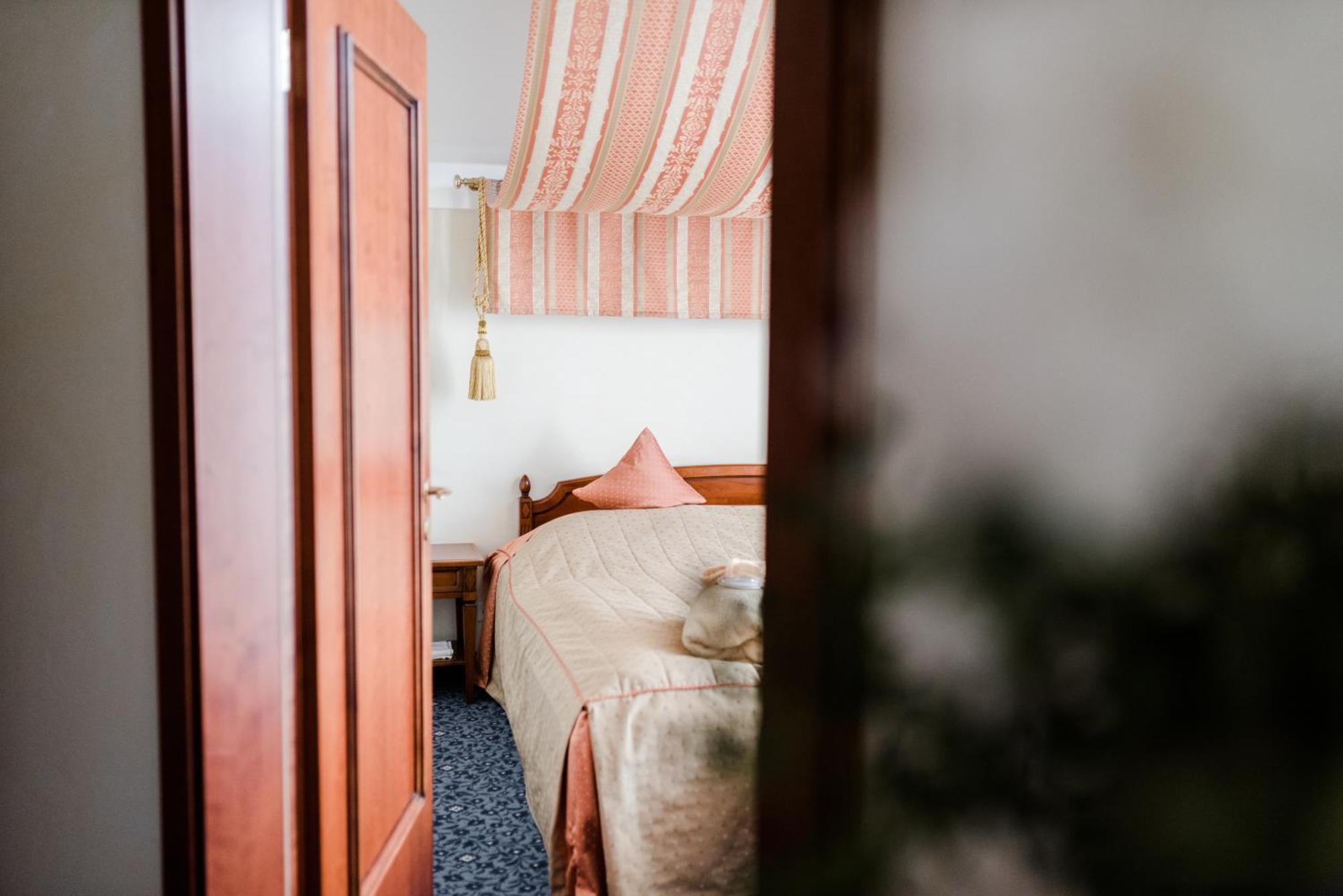 Hotel Antoniushof Ruhstorf an der Rott 部屋 写真