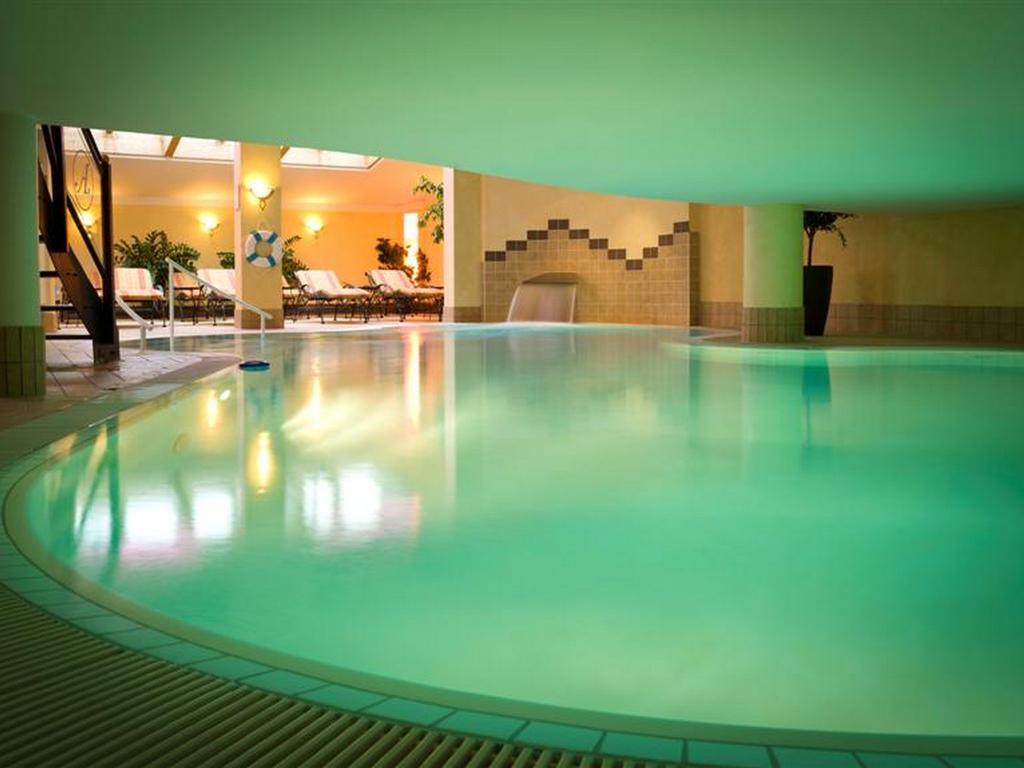 Hotel Antoniushof Ruhstorf an der Rott エクステリア 写真