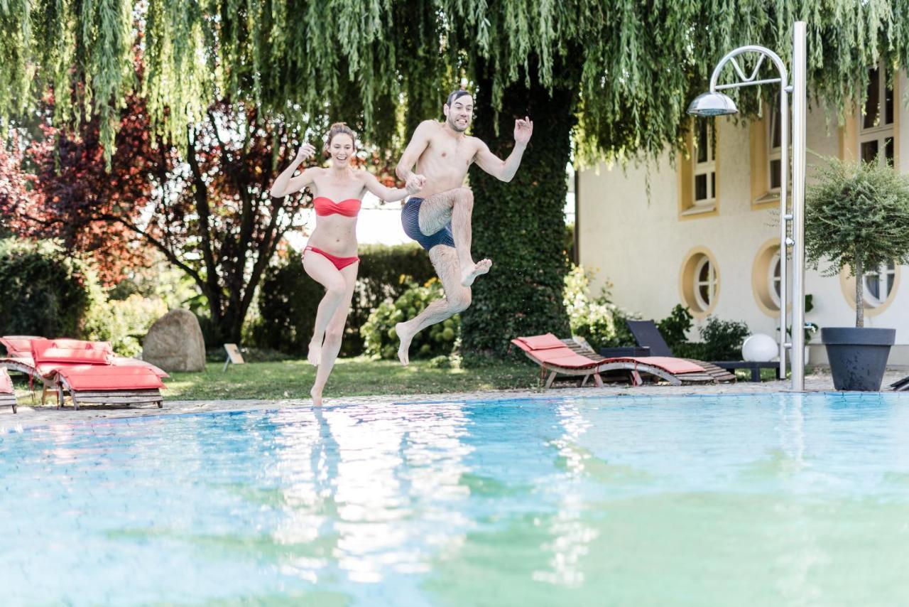 Hotel Antoniushof Ruhstorf an der Rott エクステリア 写真